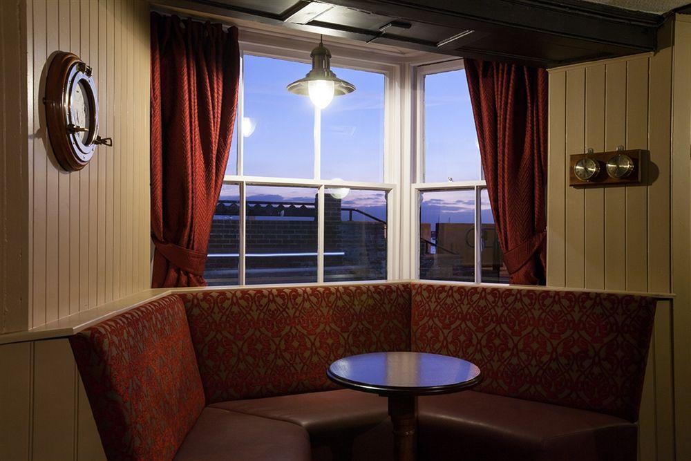 Anchor Hotel Burnham-on-Crouch 외부 사진