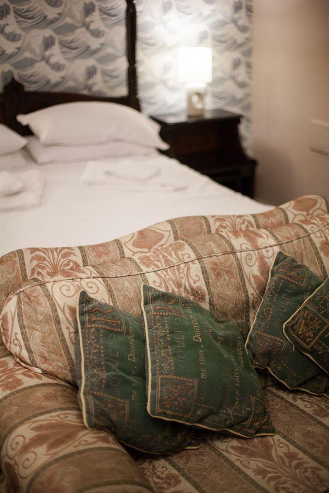 Anchor Hotel Burnham-on-Crouch 외부 사진